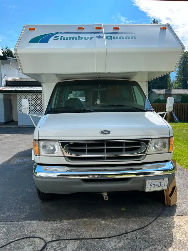 SOLD 1998 Ford E-350 Slumber Queen Motorhome in RVs & Motorhomes in Revelstoke - Image 3