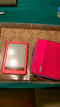 SONY EREADER WITH CASE AND CHARGER