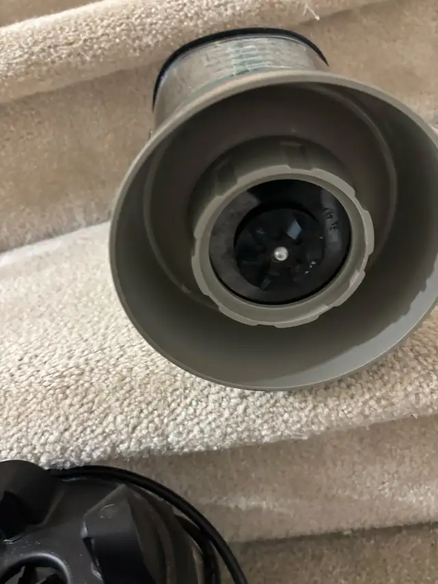 used Cuisinart blender 600 in silver - $65 in Processors, Blenders & Juicers in Markham / York Region - Image 9