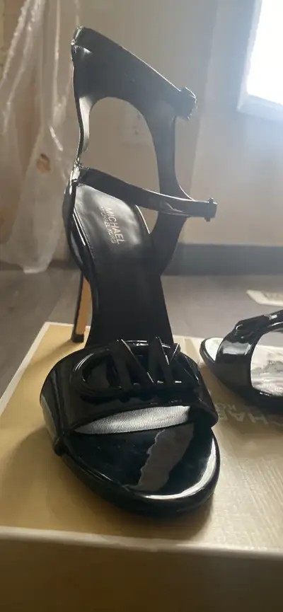Brand new Michael Kors heels, View more