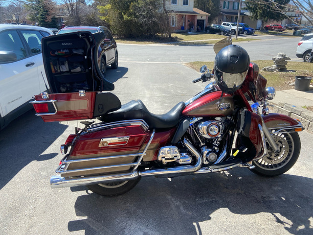 2009 Harley Ultra Classic  in Touring in Kingston
