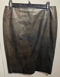 Ladies Danier Leather Skirt