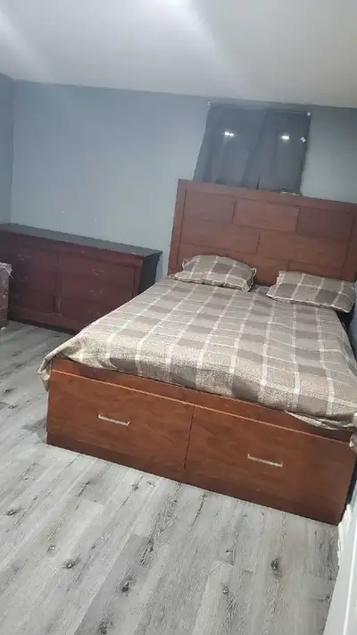 NEWLY RENOVATED BASEMEMT APARTMENT 1 BEDROOM IN SHARING AVAILABLE FOR RENT IMMEDIATELY, GIRLS ONLY ,...