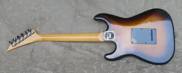 1986 CHARVEL JACKSON BROWN  IVORY 1A3S TREMOLO ELECTRIC GUITAR in Guitars in City of Toronto - Image 6