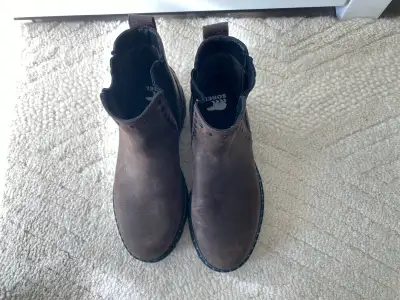Sorel winter boots, View more