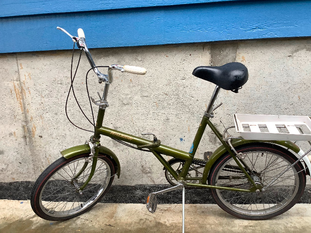 Folding Bike in Road in Comox / Courtenay / Cumberland - Image 2
