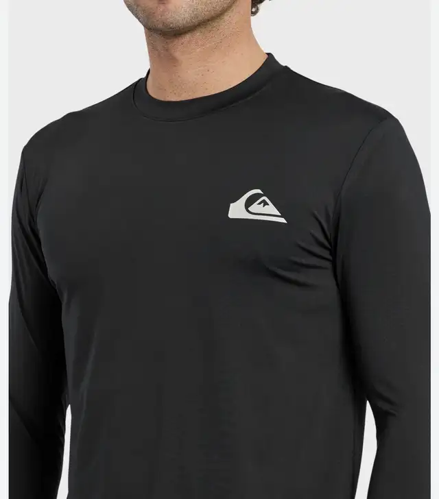 Brand New Quicksilver Ski Snowboard Long Sleeve Base Layer Shirt in Men's in Calgary - Image 3