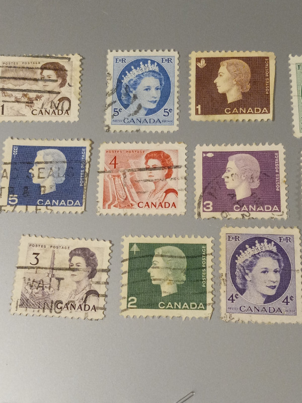 Queen Elizabeth Vintage Canadian Stamps Lot of 14 Excellent in Arts & Collectibles in Trenton