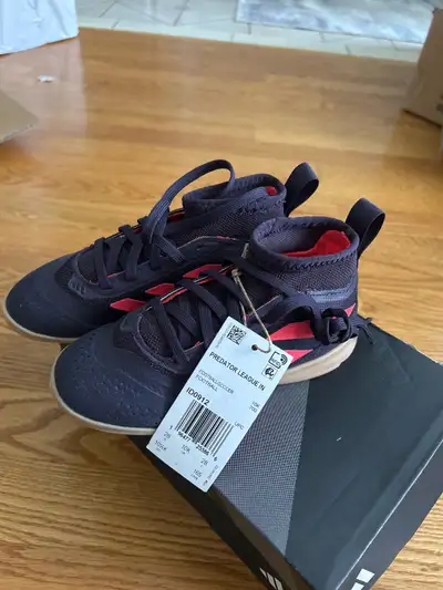 New Kids Adidas Predator Soccer Shoes Indoor 10.5 c , View more