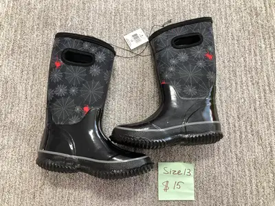 5-7 yo sz 13 boots READ description, View more