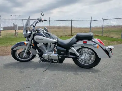 I bought this bike for my father when in Florida ~2010; imported to Canada; Nova Scotia registered/t...