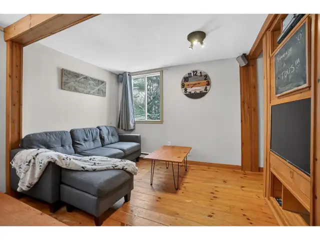 Charmante Maison à vendre sur le bord de la rivière l'Assomption ...