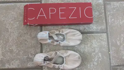 Capezio Daisy ballet shoes 205-size 5N with a box (ballet pink), View more