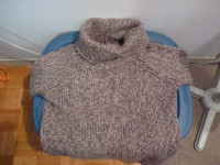 Women's Jacob Connection Sweater – Size M/L