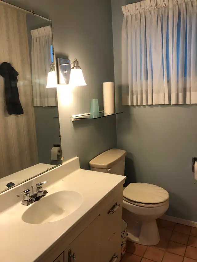 Private Master Bedroom with Washroom63672016732545120