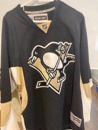 Pittsburgh penguin jersey