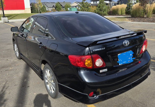 2010 Toyota Corolla 4dr Sdn Man S - $5000 in Cars & Trucks in St. Albert - Image 2