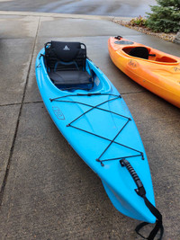 Kayak (Ascend D10) + paddle