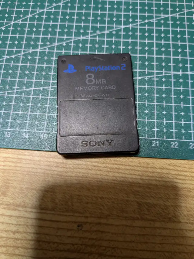 Official Sony PlayStation  2 Memory Card in Older Generation in Lethbridge - Image 2