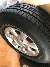 16´´ BF Goodrich Tires P235/70R16 104T