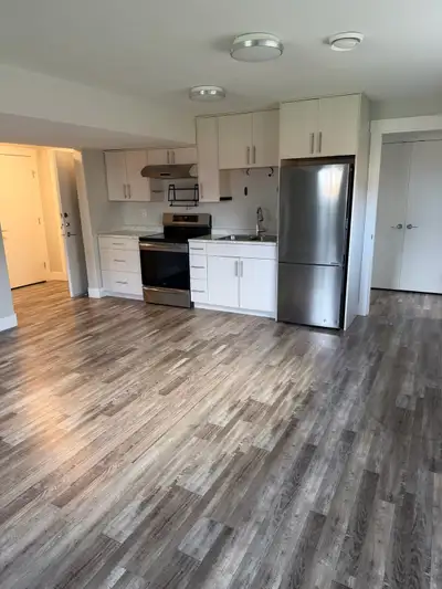 A clean and comfortable one-bedroom suite is available for rent in the desirable University Heights...