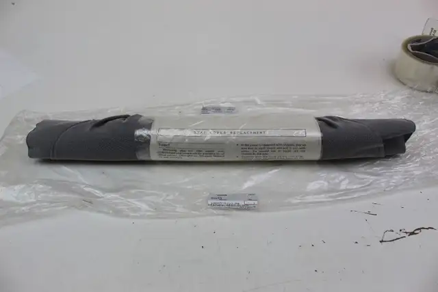Kawasaki Ninja ZX 14 Leather Seat Cover Black oem 53003-0103-MA in Other in Barrie - Image 7