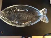 vintage pressed glass Ankerglas fish dish