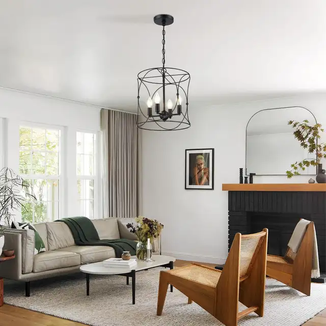Untrammelife 4-Light Black Chandelier Pendant in Indoor Lighting & Fans in Mississauga / Peel Region - Image 4