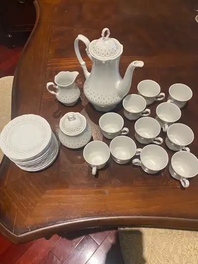 A beautiful Johan Seltmann Bavaria tea set in excellent shape and condition. Like brand new. Made in...