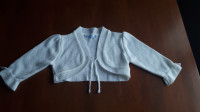 Petite veste blanche (boléro) pour bébé taille 9 mois
