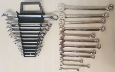 Incomplete Set of 22 Mastercraft Wrenches SAE Metric 1/4 to 13/16, and 1" 10-19 mm plus 7mm and 22mm...