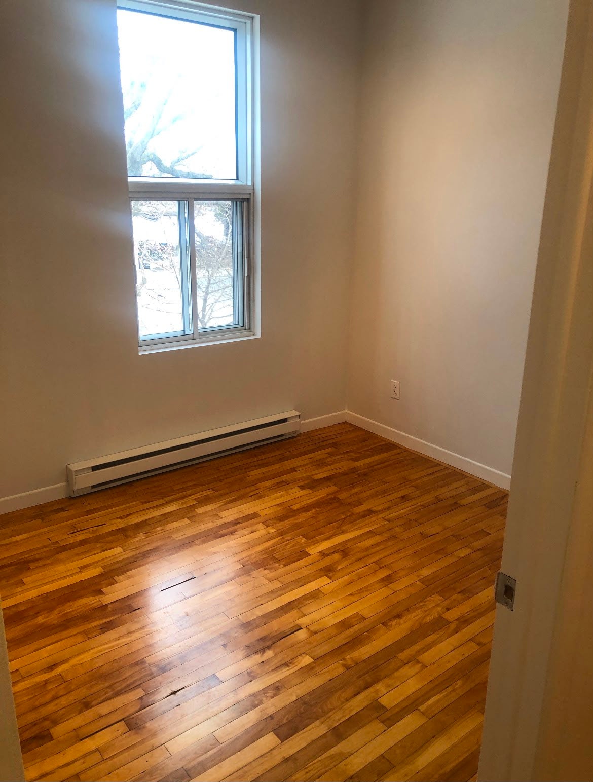3 ½ très lumineux | Bright 1-Bedroom Apartment — photo 3