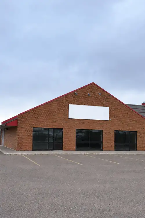 Available April-1st, 2026! Commercial Space for Lease in the heart of Chelmsford located at 3146 Lau...