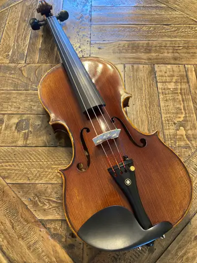 Beautiful 2018 hand-crafted Anton Gerard violin made in the French tradition by Kennedy Violins in V...