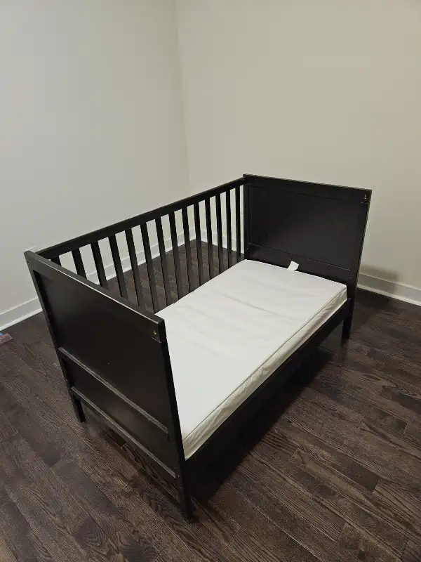 Ikea Sundvik Crib in Cribs in Markham / York Region - Image 7