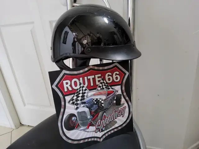 HELMET - MOTERCYCLE-  ELECTRIC SCOOTER in Street, Cruisers & Choppers in Hamilton - Image 8