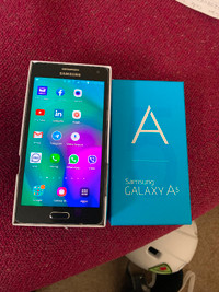 Samsung phone  A5 2017 in great condition like new
