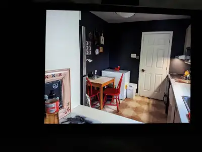 excellent house very residential area, 3 bedrooms I am in 1 - central a/c dishwasher, snow removal,...