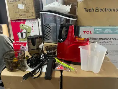 JUICER MACHINE FOR SALE!!!, View more