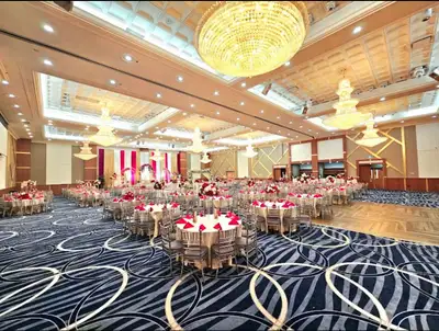 Selling My Wedding Contract – June 22, 2025 Venue: Versailles Convention Centre Address: 6721 Edward...