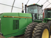 8570 JD 4 wheel drive tractor