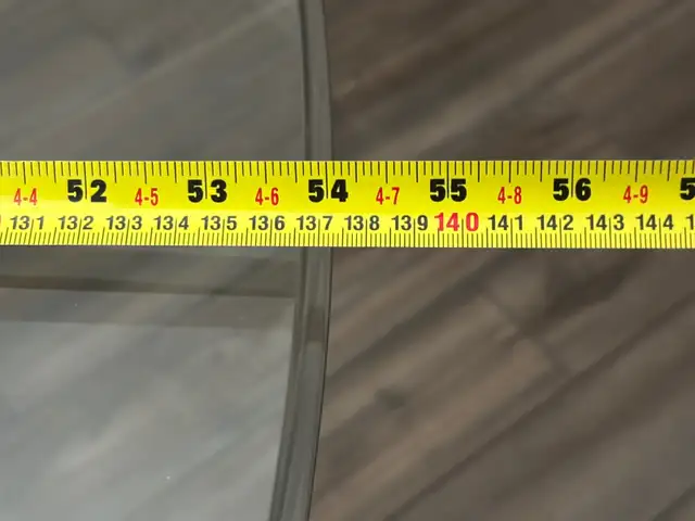 Glass top table in Dining Tables & Sets in Sarnia - Image 4