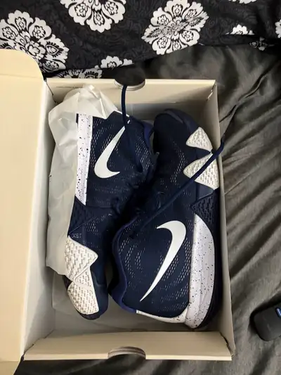 Used, great condition Size 10.5