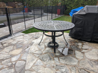 Table ronde de patio en métal