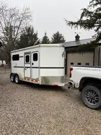 2 horse trailer for rent. 