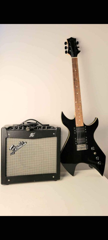 Très belle guitare électrique+ ampli Fender. A vendre ou troc vs | Guitares  | Longueuil/Rive Sud | Kijiji