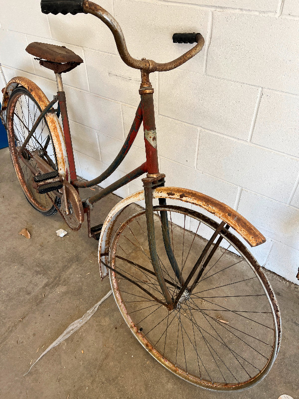 Vintage Ladies bicycles in Cruiser, Commuter & Hybrid in Winnipeg - Image 3