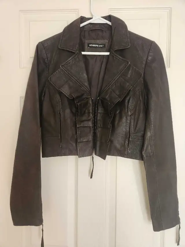 "MEMBERS ONLY" Women's  Leather  Jacket Size S in Women's - Tops & Outerwear in Markham / York Region - Image 6
