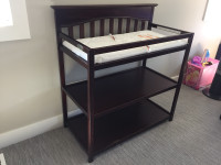 Like New Expresso Finish Terrific Graco Solid Wood Change Table!