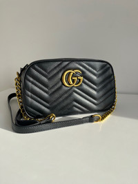 Gucci purse large 